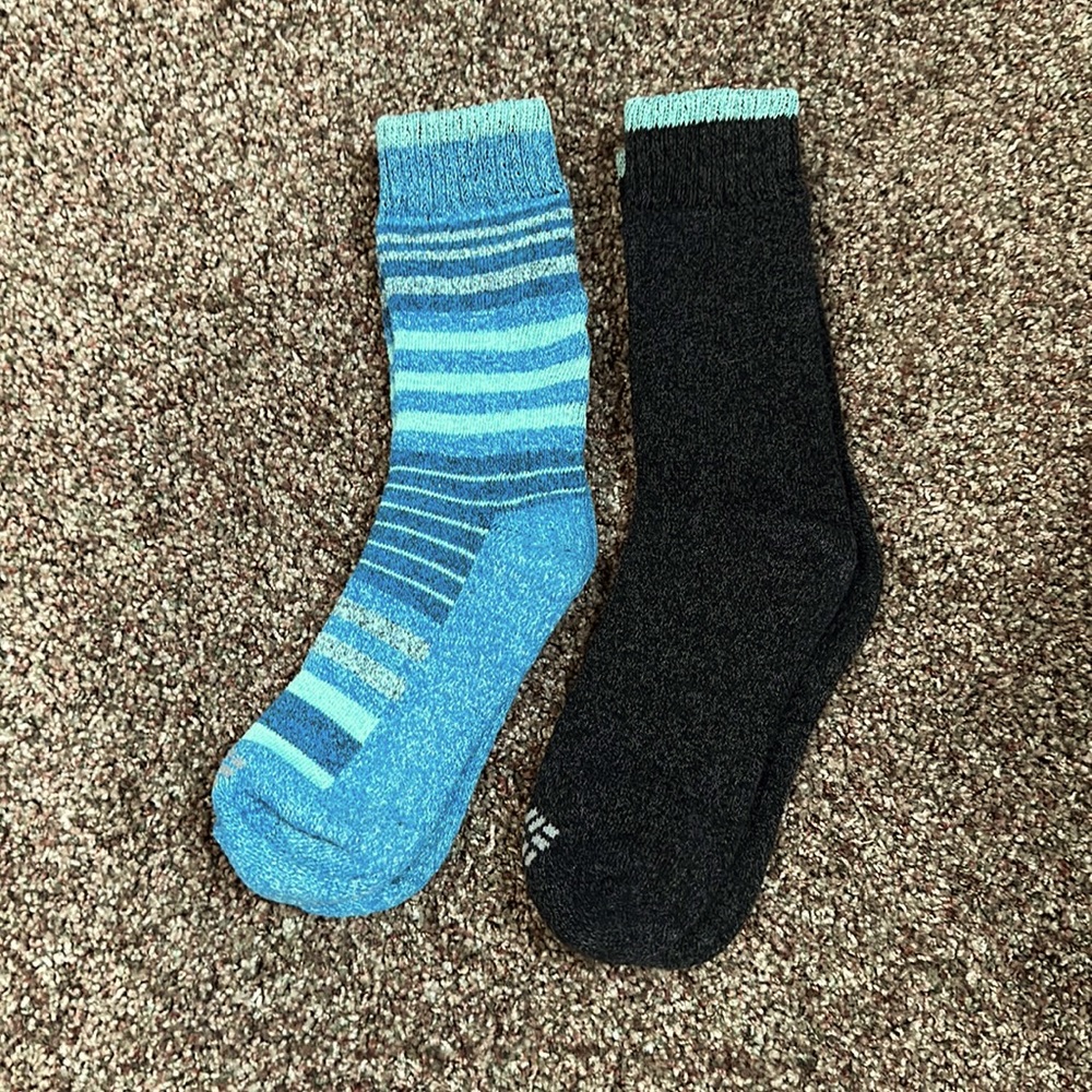 2 Pairs New Crew Socks Women’s